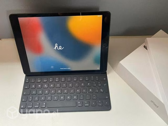 IPad 7ma Generación + SmartKeybord