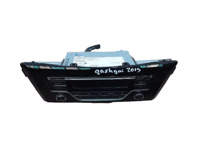 Radio con pantalla nissan qashqai 2015