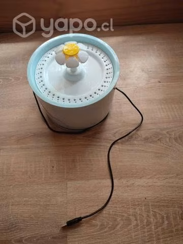Fuente Agua Mascotas 2.4 litros NUEVA