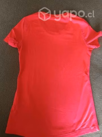 Polera Nike Dri- Fit Talla S Kids