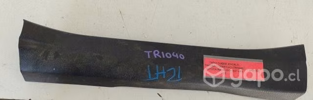 Tapiz Cubre Zócalo Trasero Derecho (TR1040) Toyota