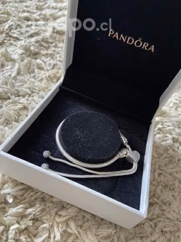 Brazalete PANDORA Moments corazón, Zirconia Pave