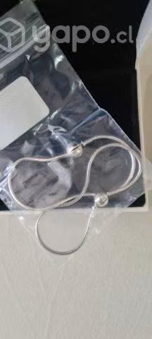 Pulsera pandora essence