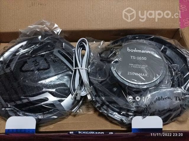 Parlantes bowmann