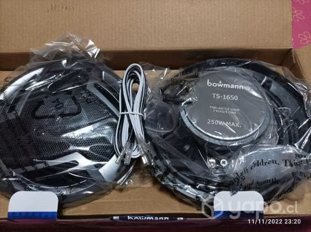 Parlantes bowmann