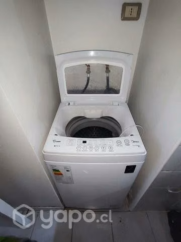 Lavadora 8kg + refrigerador MIDEA poco uso