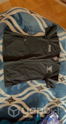 Uniformes clínicos