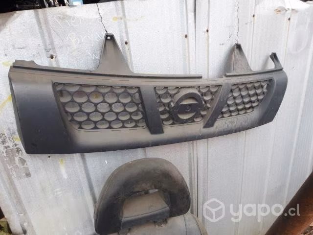 Mascara nissan terrano 2013