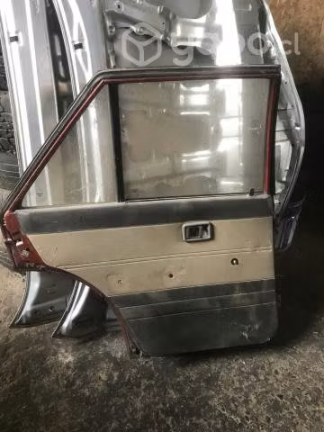 Puertas nissan sentra i