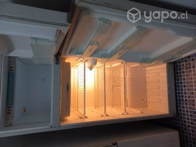 Refrigerador mademsa