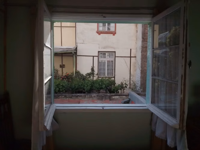Habitación amobladada
