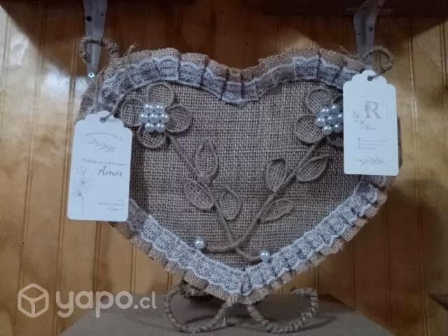 Hermosos diseños en arpillera.