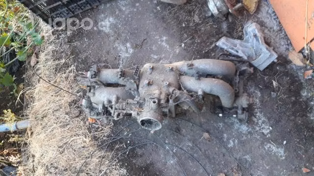 Múltiple de admisión original Subaru legacy 1993