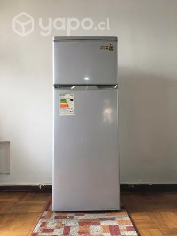 DAEWOO Refrigerador FD-250S 250 lt