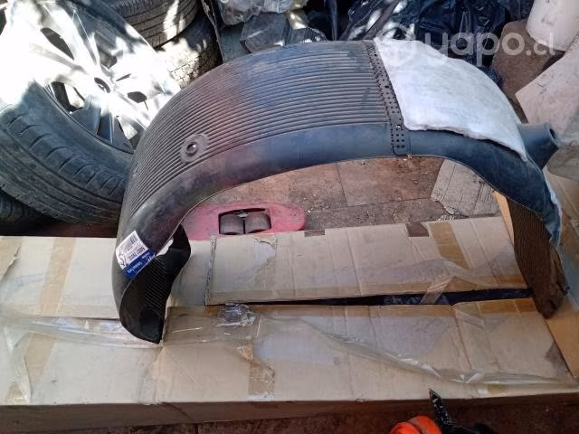 Hyundai Veloster 2012 2015 guardafango trasero