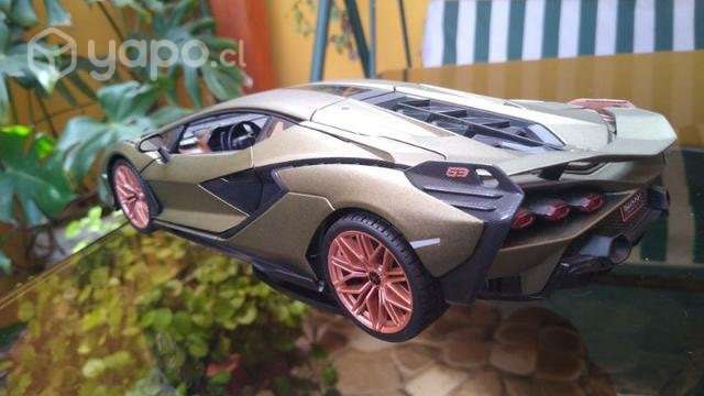Auto escala 1:18 - Imagen 2