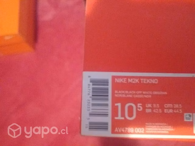 Nike tekno