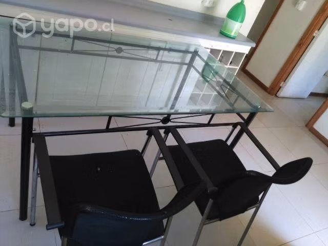 mesa y cama
