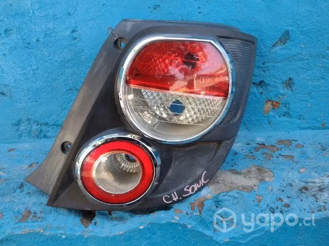 Foco trasero der Chevrolet Sonic HB 2012-2016