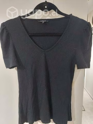 Polera elásticada talla M