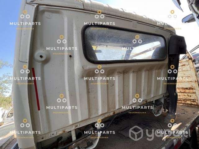 Cabina hyundai mighty HD72 - Imagen 2