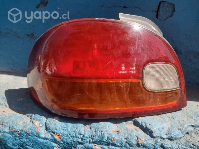 Foco trasero izq hyundai accent 1995-1997