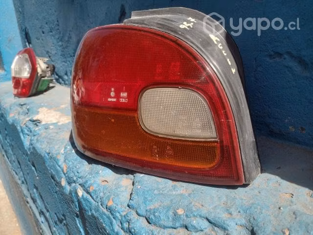 Foco trasero izq hyundai accent 1995-1997 - Imagen 4