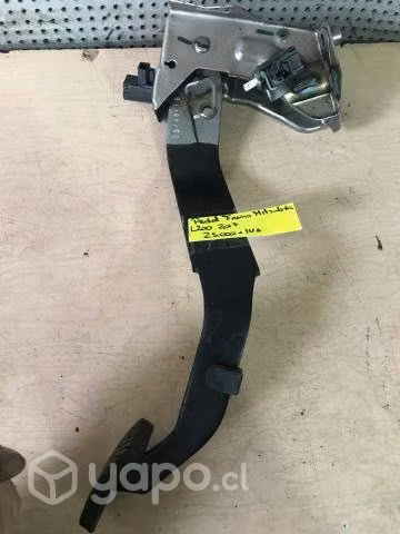 Pedal freno Mitsubishi L al 2019