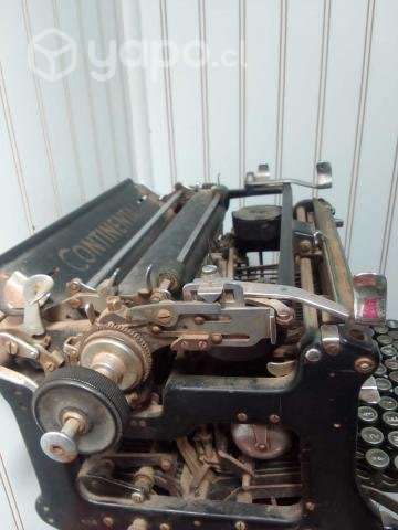 Máquina de escribir continental