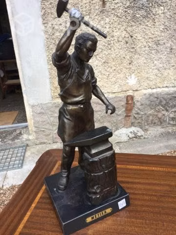 Estatua bronze antigua herrero - Imagen 2