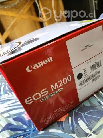 Canon m200