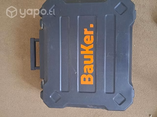 Taladro bauker