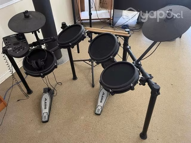 Bateria electronica Alesis Nitro