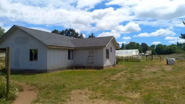 2 casas + galpón 1,6 hect Ruta S-31 Vilcún - Cajón