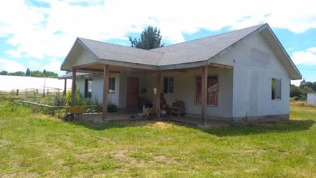 2 casas + galpón 1,6 hect Ruta S-31 Vilcún - Cajón