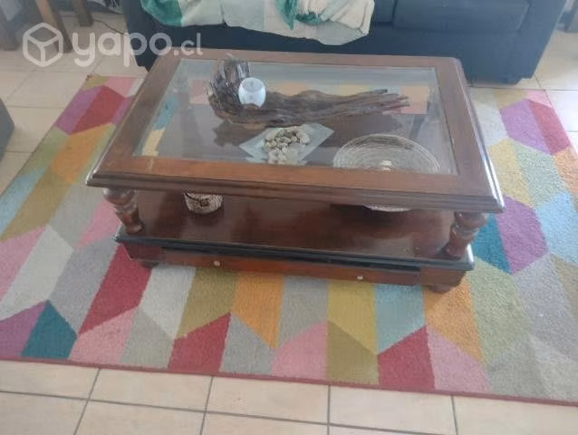 mesa de centro en buen estado