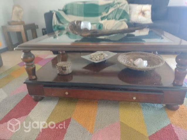 mesa de centro en buen estado