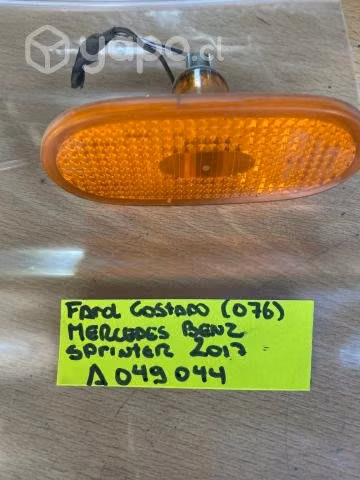 Farol costado A049044 (076) Mercedes Benz