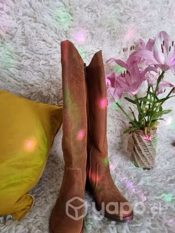 Botas
