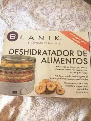 Deshidratador de alimentos Blanik casi nueva