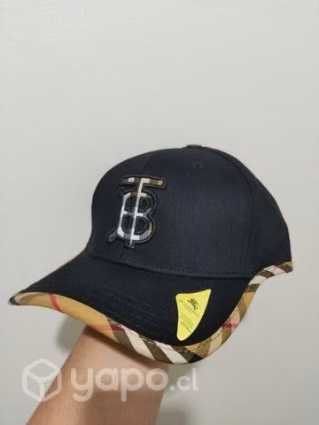 Variedad de gorras