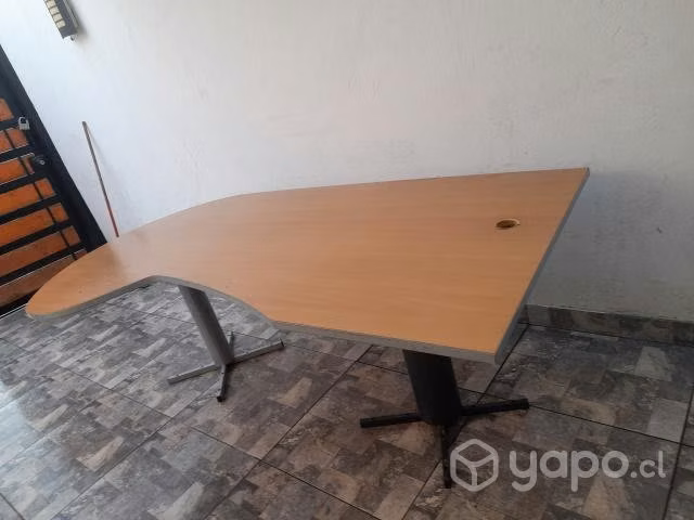 Televisor a color con control remoto y escritorio - Imagen 4