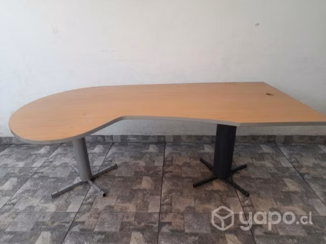 Televisor a color con control remoto y escritorio - Imagen 3