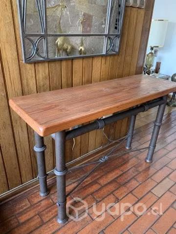 Mesa Arrimo de Pino oregon con fierro etrusco. Muy