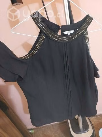 Poleras varias de marcas, usadas pero buen estado - Imagen 4