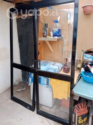 Ventanas y puerta