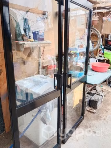Ventanas y puerta