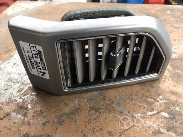 Rejilla ventilación derecha tablero Ford F150 2019