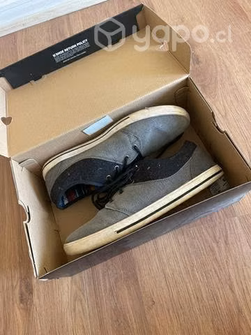 Zapatillas 42