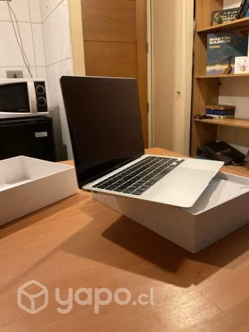 Macbook Air 2021 como nuevo 512GB